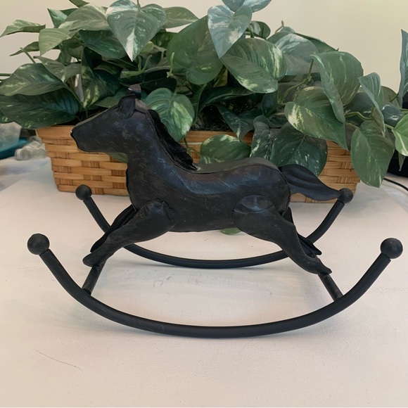 Vintage Black Metal Horse Figurine Rocker Primitive Equestrian Decor 8" Folk Art - Picture 1 of 16